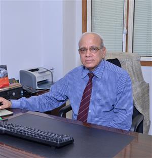 dr-ashok-k-agarwal.jpg