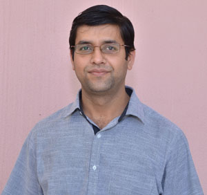 dr-vinay-tripathi.jpg